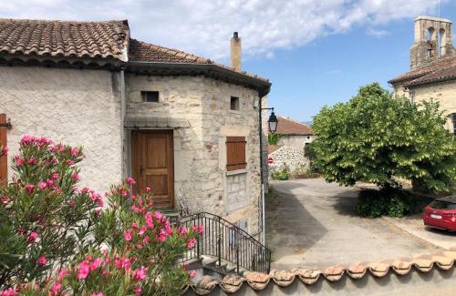 Grospierres House | Gîte la Serre - Maison de village au calme et au cœur des plus beaux sites ardéchois