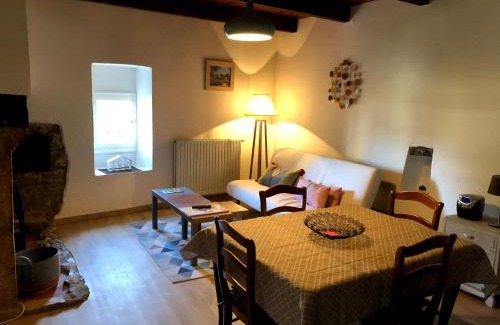 Grospierres House | Gîte la Serre - Maison de village au calme et au cœur des plus beaux sites ardéchois