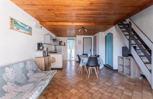 Roquefort-des-Corbieres House | Gîte Le 348