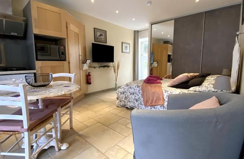 Reillanne House | Gîte Le Nathalie Meublé de tourisme 4 étoiles Le Moulin de Prédelles