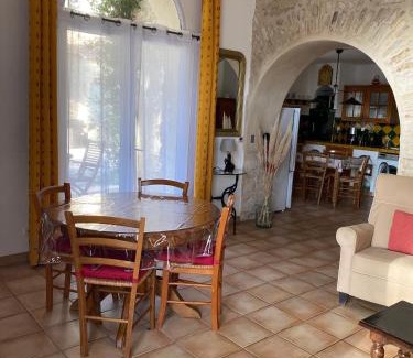 Reillanne House | Gîte Le Sirocco Meublé de tourisme 4 étoiles Le Moulin de Prédelles