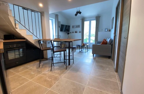 Reillanne House | Gîte Le Tramontane Meublé de tourisme 4 étoiles Le Moulin de Prédelles