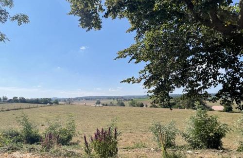 Besson House | Gîte Longère Bourbonnaise - Confort Moderne et Charme Rustique - FR-1-489-355