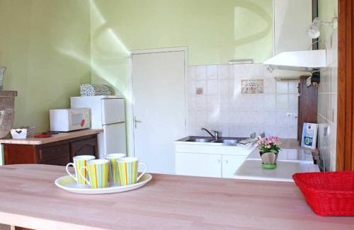 Trezelles House | Gîte lumineux 18ème siècle au Val de Besbre avec jardin privé - FR-1-489-281