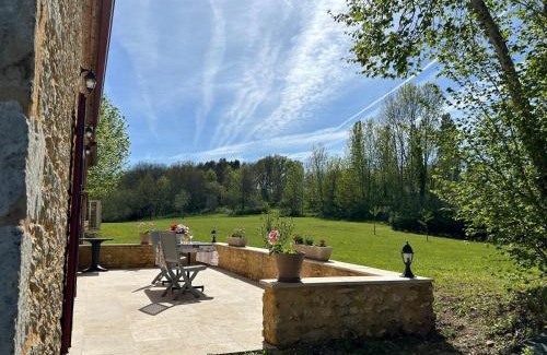 Saint-Amand-de-Vergt House | Gîte MERLANDE - à 600m de Plan d'eau de Neufont