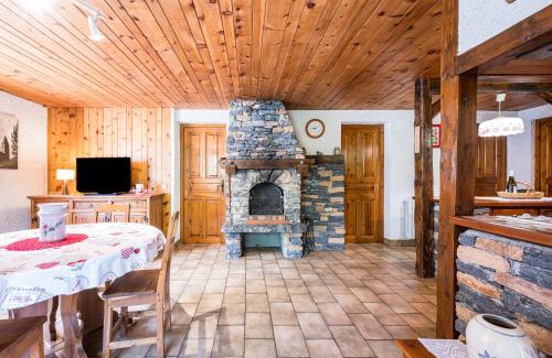 Bramans Apartment | Gîte montagnard Savoyard
