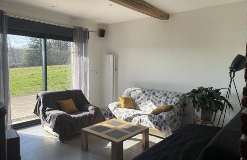 Saint-Leon House | Gîte nature au pied du Puy St Ambroise, 7 personnes - FR-1-489-440
