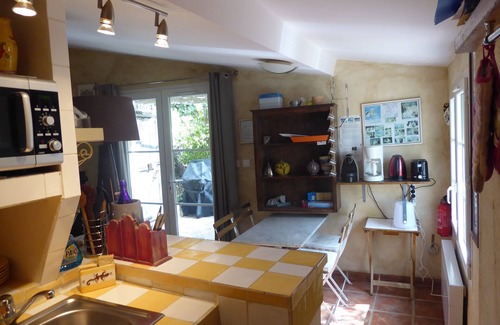 Auriol Cottage | Gîte Notre Cabanon in Provence for "green" living