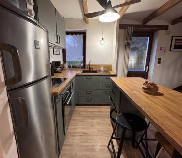 Spezet House | Gîte Paisible à la Campagne pour 5 Personnes