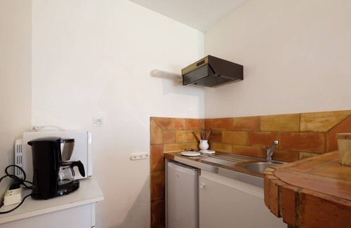 Fontiers-Cabardes Bed & Breakfast | Gîte Pour 4 Personnes "les Glycines" Près de Carcassonne