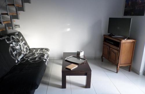 Montournais House | Gîte Puy Morin