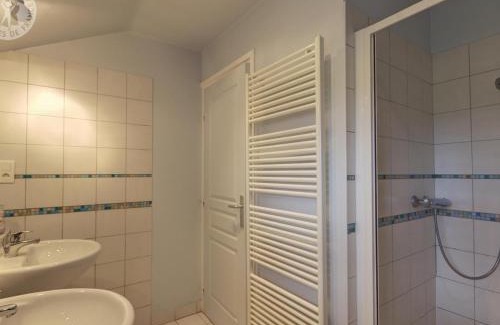 Montagny House | Gîte rénové calme avec terrasse et wifi, proche randonnée - FR-1-496-201