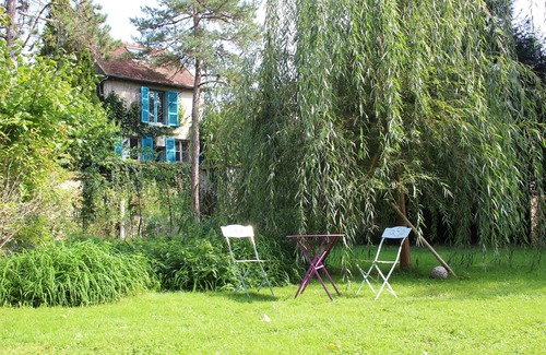 Mauperthuis House | Gîte Romantique Thème Alice au Pays des Merveilles