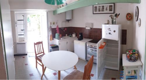 Grospierres House | Gîte Saint Prix