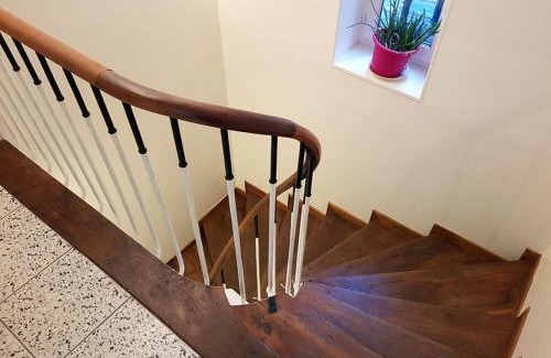 Saint-Sernin-du-Plain House | Gîte Santenay les Bains