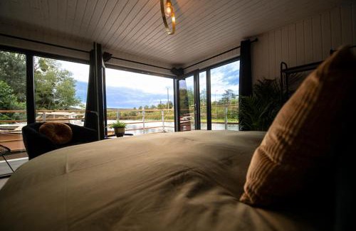 Bennecourt Boat Rental | Gîte Seine & Nature Le Bâbord