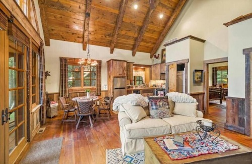 Bigfork Cabin | G-Bar-N Stetson Log Home