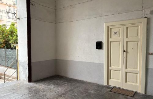 Torre Annunziata House | G&G House