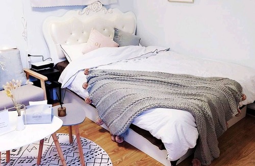 Downtown Beijing Apartment | Galaxy Cozy HuTong Movie Night Downtown