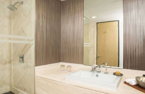 Zona Rosa Hotel | Galeria Plaza Reforma - Master Suite