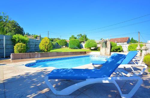 Soloveira House | GALIHOST - Enorme casa con piscina en Vilanova de Arousa