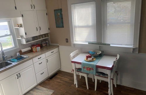 Gallatin House | Gallatin Get-Away Bungalow Perfect for quilters, hunters, or families!