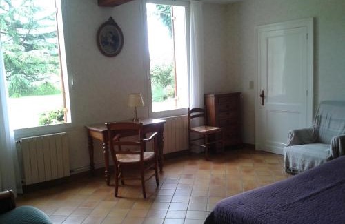 Gardegan-et-Tourtirac House | Galot La Chapelle