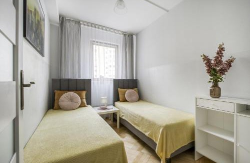 Muranow Apartment | Gama Great Location & Famili Apartment 120m 2-12 people