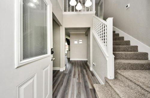 Conroe House | Game Room & Golf Nearby