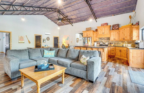 Garfield House | Games & Fire Pit: Waterfront Beaver Lake Home!