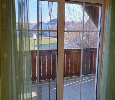 Wertingen Apartment | Ganze Wohnung mit Balkon, bis 5 Personen rund 90 qm