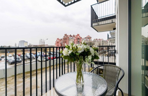 Poznan City Center Apartment | Garbary 104D | Tasteful Studio | Terrace