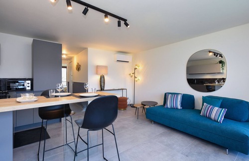 Pieve Vecchia Apartment | Garda Marina beach front in Manerba del Garda