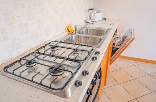 Rivoltella Apartment | Garda Orange Apartment