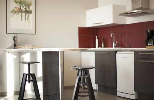 Rousset Apartment | Garden apartment for Sainte-Victoire