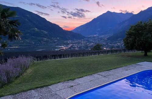 Tirolo Apartment | Garden Apartment Villa Corazza