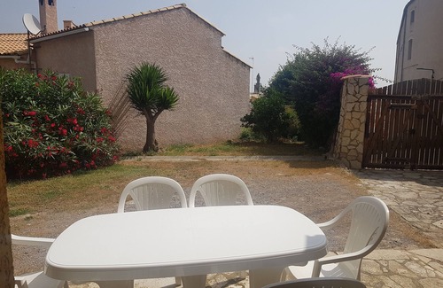 Sete Apartment | Garden apartment with private parking 10 minutes' walk from the town center