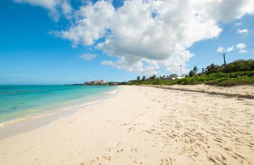 Nassau Apartment | Garden Cottage - At Orange Hill