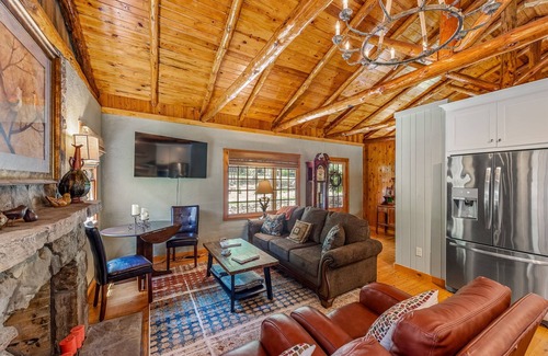 Valley Head Cottage | Garden Cottage-historic cottagew/hot tub