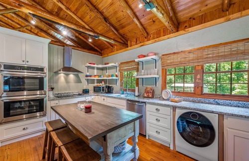 Valley Head Cottage | Garden Cottage-historic cottagew/hot tub