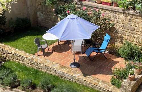 Gourdon Apartment | Garden flat in Historic centre of French hill town with off street parking