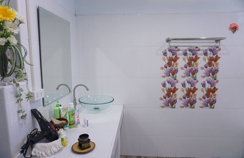 Makham Tia House | Garden Homestay Suratthani