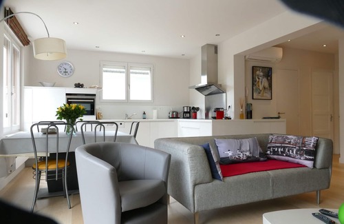 Annecy-le-Vieux Villa | Garden level apartment in a villa in Annecy le Vieux, sleeps 4- 5 persons