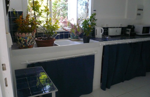 Callas Apartment | Garden level in an artist's house