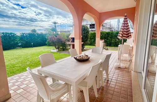Isola Albarella Villa | Garden retreat by the sea on Albarella