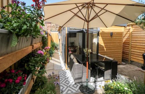 Dronfield House | Garden Suite