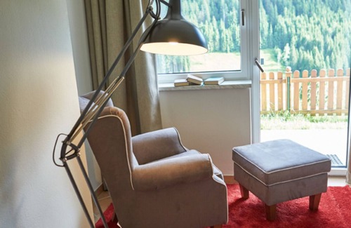 Hinterglemm Apartment | Garden Suite" holiday flat with hot tub