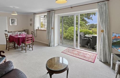Porlock House | Garden View Apartment