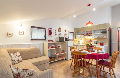 Fuskulin Apartment | Garden with pool and barbecue, air conditioning, wifi, quiet location