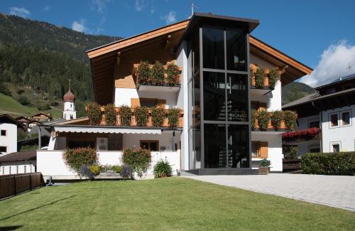 San Martino in Passiria Hotel | Garni Grünau